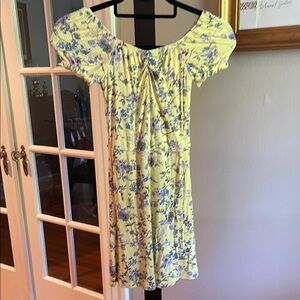 Art Class Yellow Floral Off-Shoulder Top